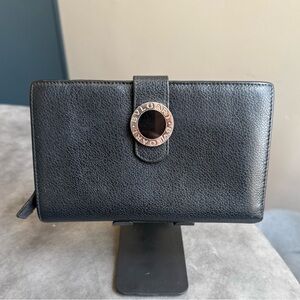 Bulgari B Zero Black Pebbled Leather Women’s Wallet with Logo Ring